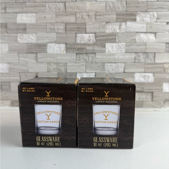 Yellowstone Dutton Ranch Glassware Set‎ of 2 Whiskey Glasses 10 oz - Picture 8 of 9